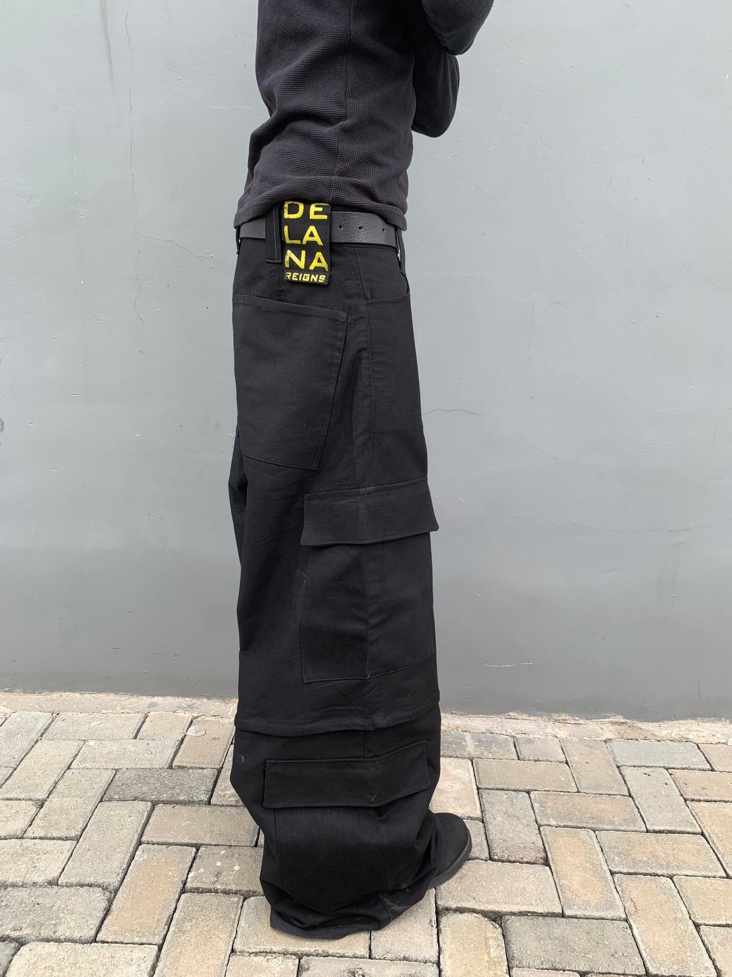 MILITARY MAN DETACHABLE CARGOS