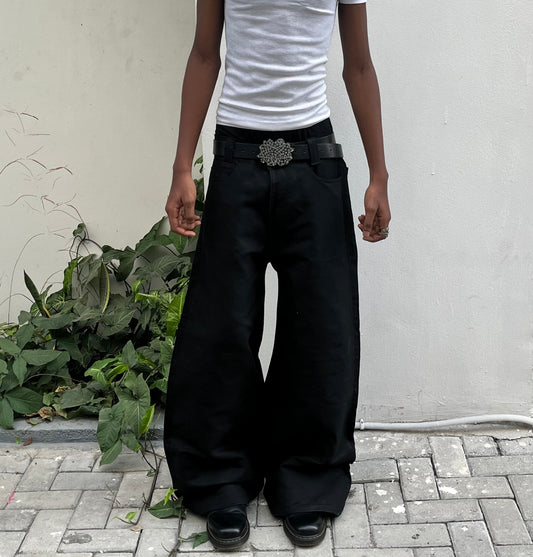 BAGGY BLACK DENIM BEATERS